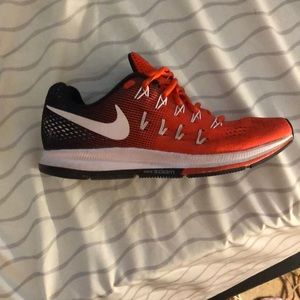 Orange & Black Nike Zoom Pegasus- 9.5 W | 8 M